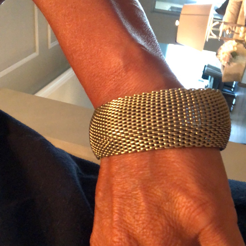 Gold Saks Bracelet 25$